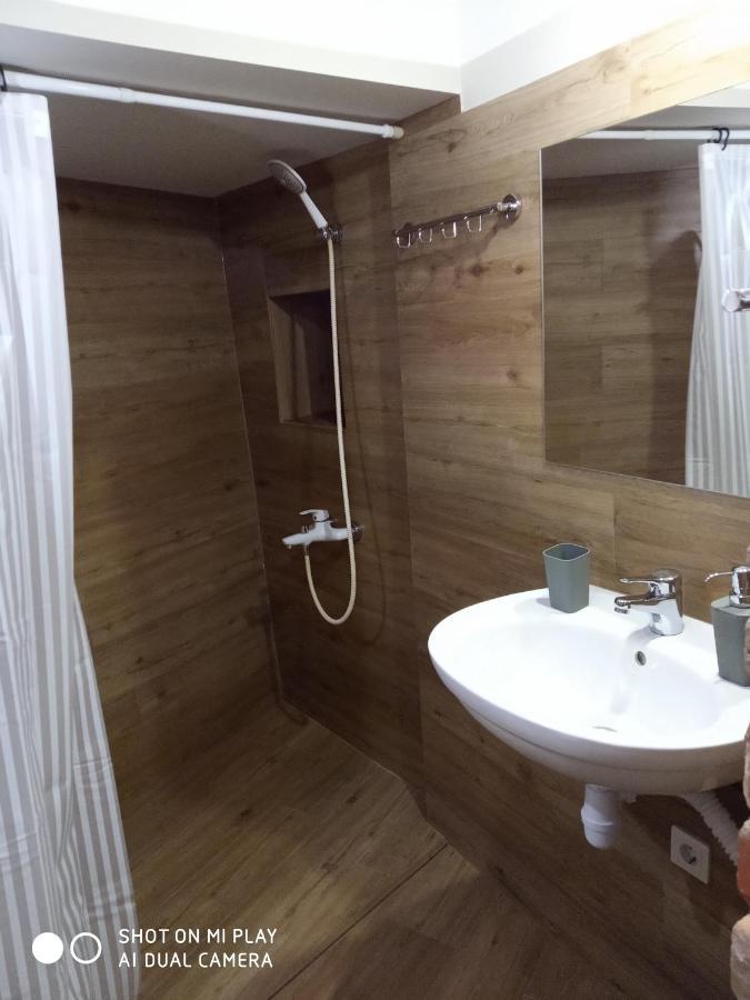 Gogol 14 Апартаменти В Історичному Центрі Міста Uzjhorod Exteriör bild